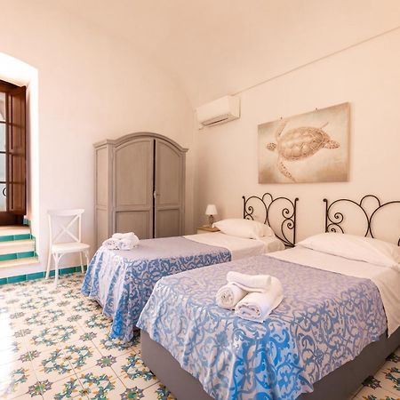 Hotel Torre Dei Borboni Ponza Bagian luar foto