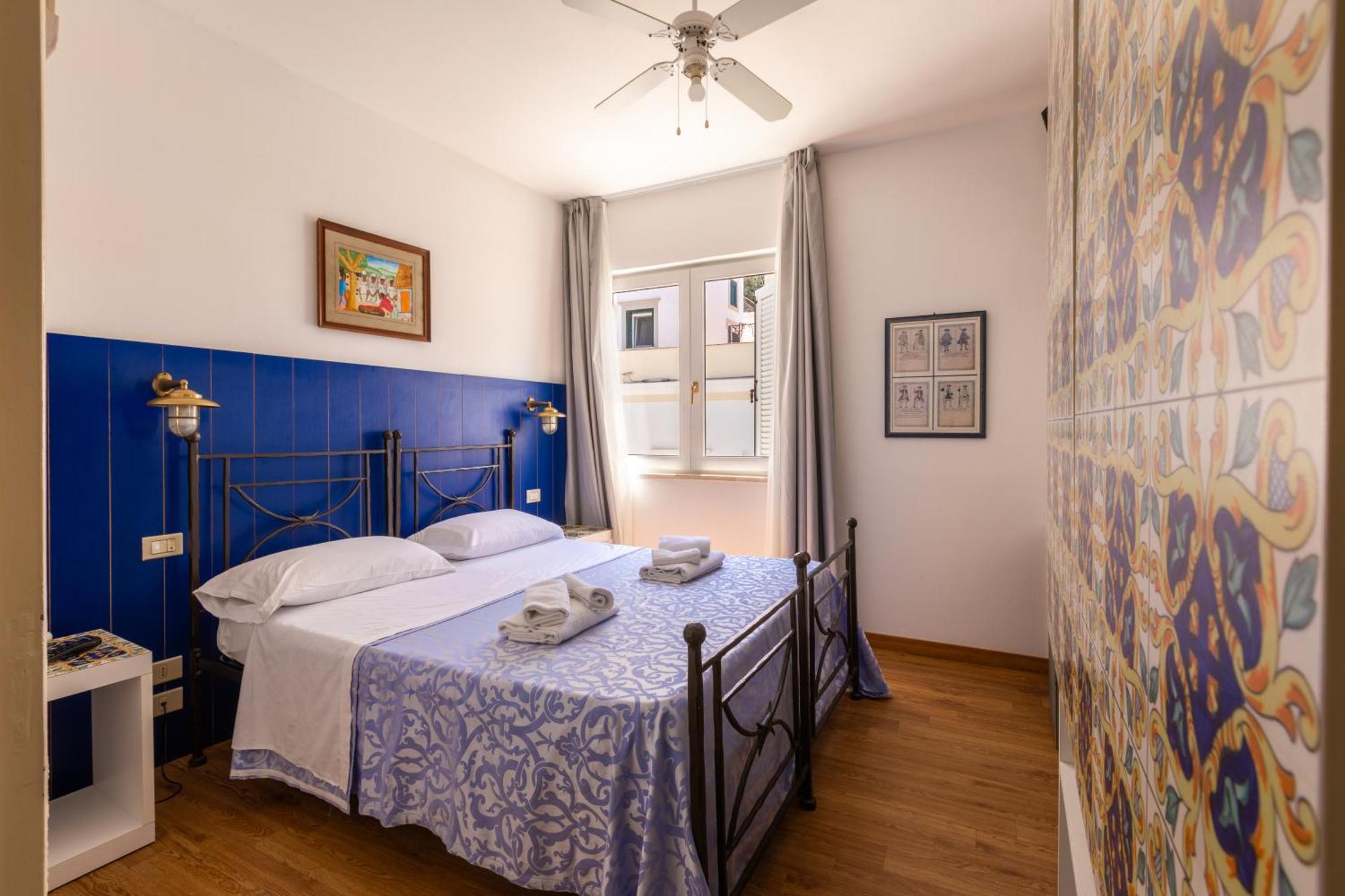 Hotel Torre Dei Borboni Ponza Bagian luar foto