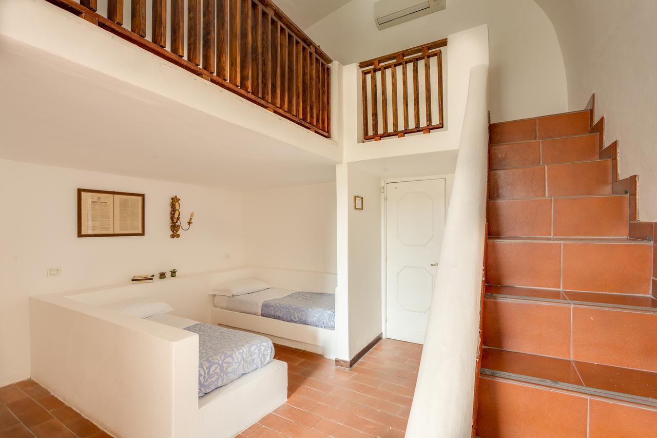 Hotel Torre Dei Borboni Ponza Bagian luar foto