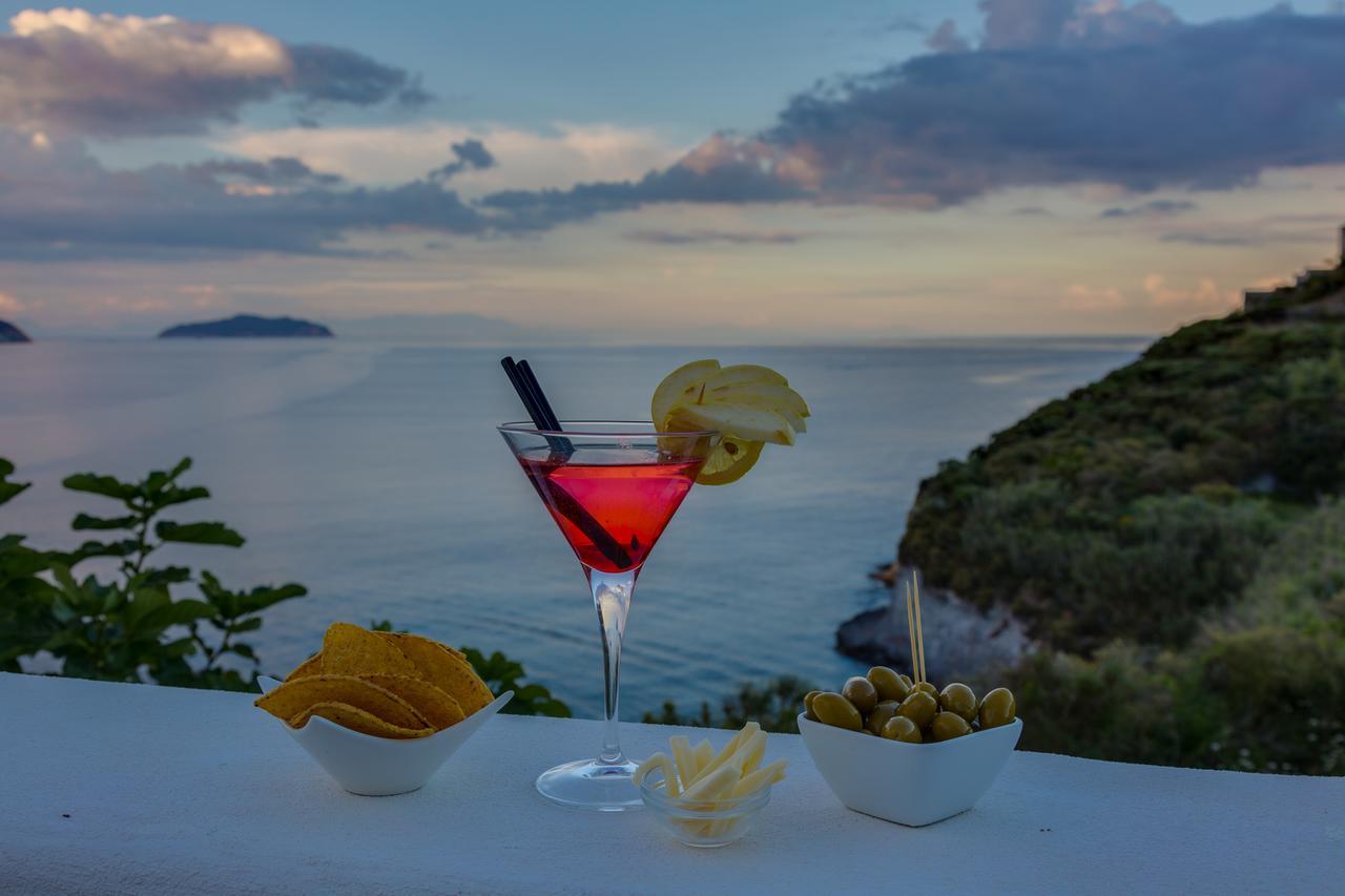 Hotel Torre Dei Borboni Ponza Bagian luar foto