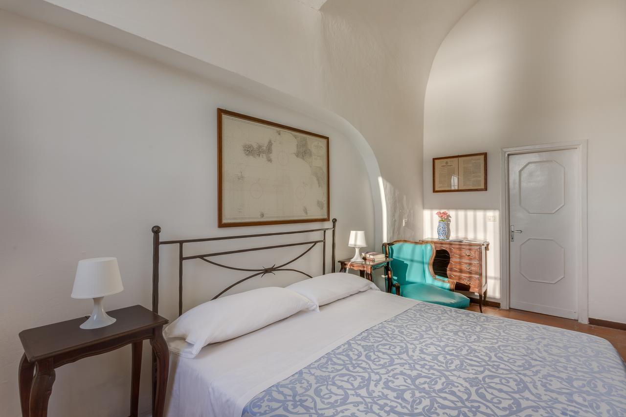 Hotel Torre Dei Borboni Ponza Bagian luar foto